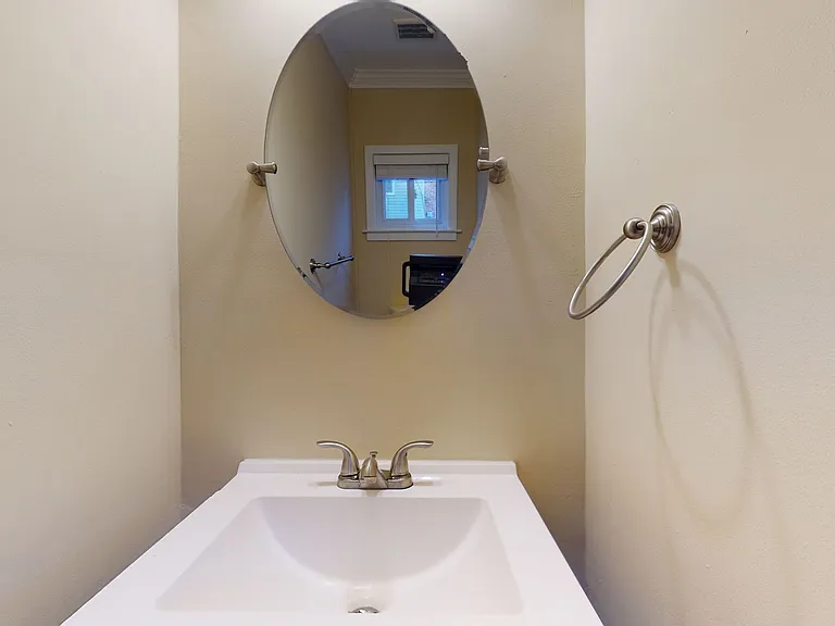 1230 Owen Pl NE — Photo 12