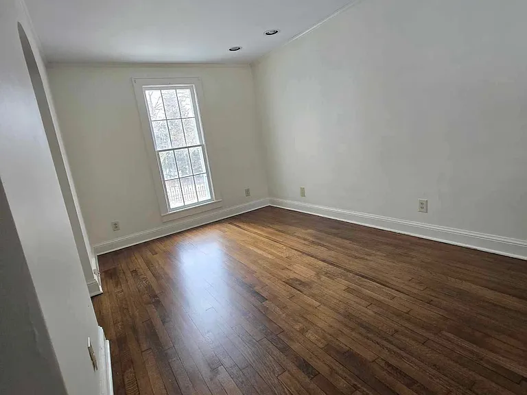645 Wye Rd — Photo 18