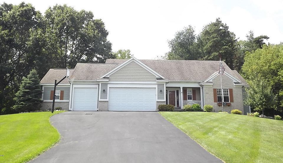 1st image of 6991 Lake Bluff Dr NE