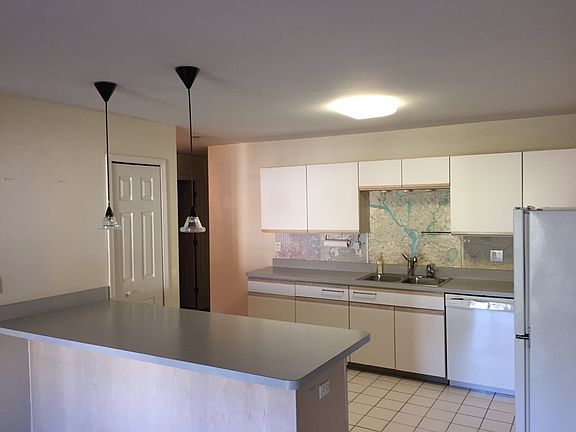 2nd image of 9150 Lake Pine Dr #20
