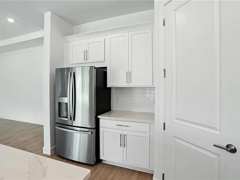18301 Terracina Dr — Photo 14