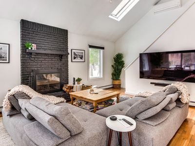 (Undisclosed Address), East Hampton, NY, 11937