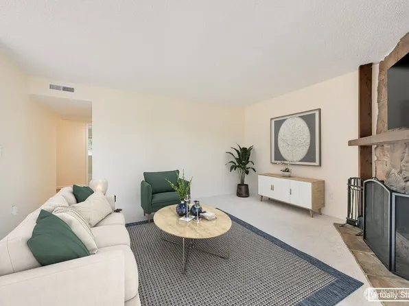 12525 NE 145th Pl #F105, Kirkland, WA 98034