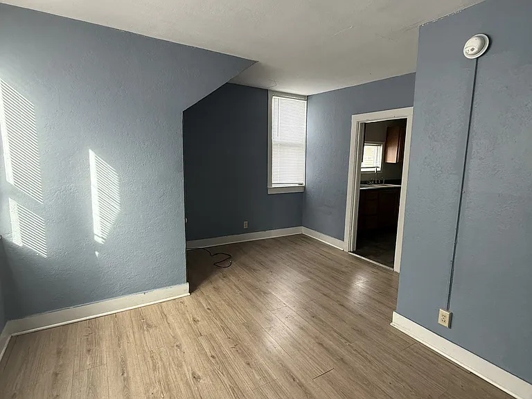521 Pearl St #6 — Photo 3