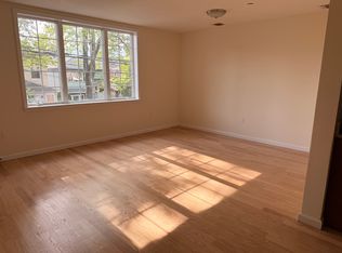 6138 172nd St FLOOR 2, Fresh Meadows, NY 11365