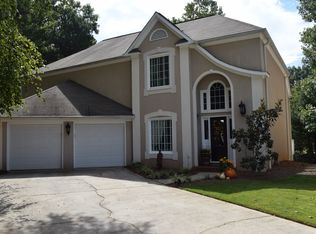 6 Village Ln, Newnan, GA 30265