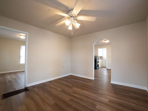 5th image of 1615 Eastwood Ave