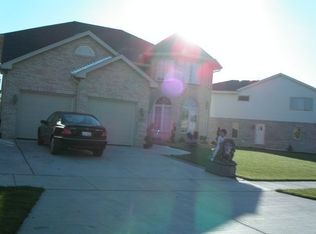 10945 S Lorel Ave, Oak Lawn, IL 60453