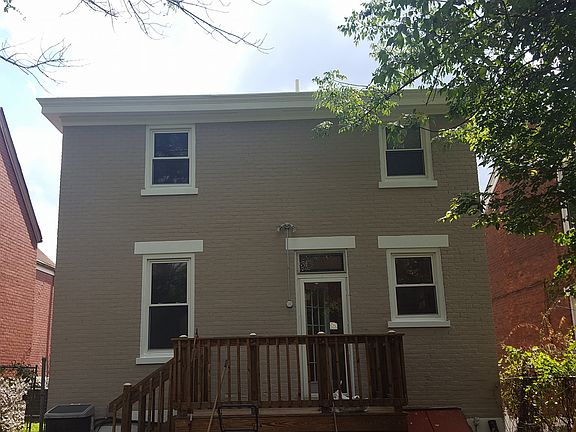 4th image of 240 Evergreen Ave