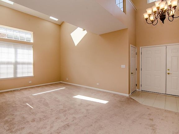 4th image of 1715 Astor Ave #1715