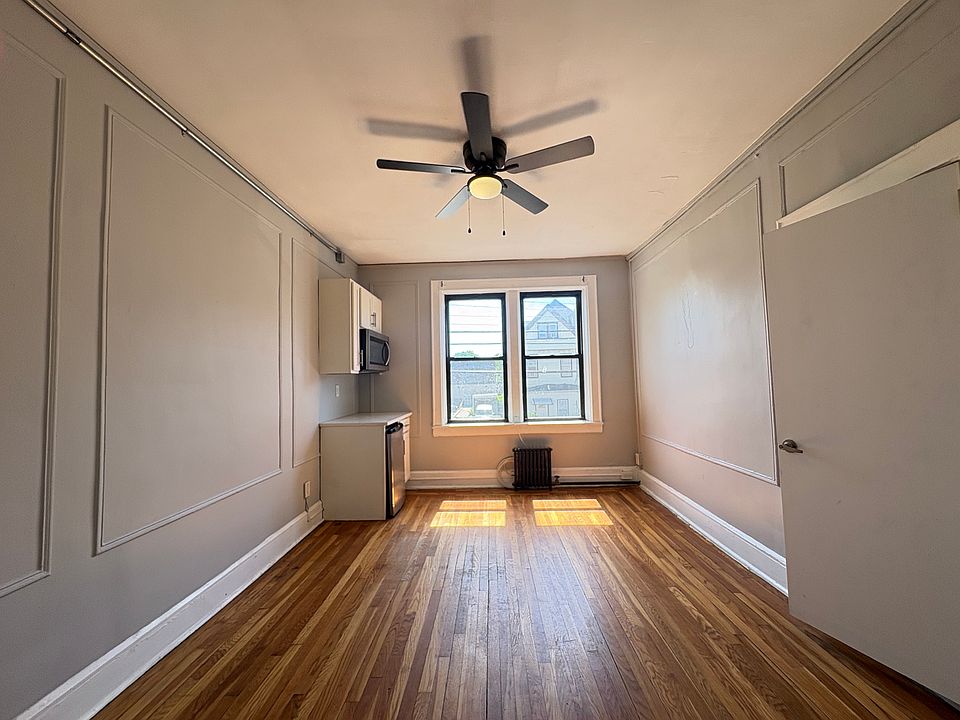 2nd image of 1144 E Grand St #205