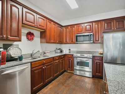 22 Avenue At Port Imperial APT 325, West New York, NJ, 07093