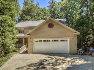 23788 E Inspiration Rd E, Crestline, CA 92325