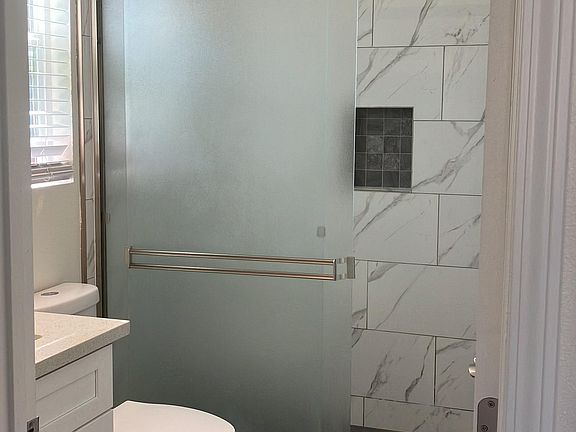 5th image of 3455 S Cloverdale Ave #2