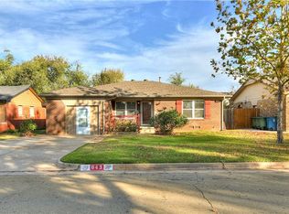 643 Ridgecrest Rd, Edmond, OK 73013