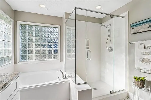 321 Westwood Dr — Photo 13