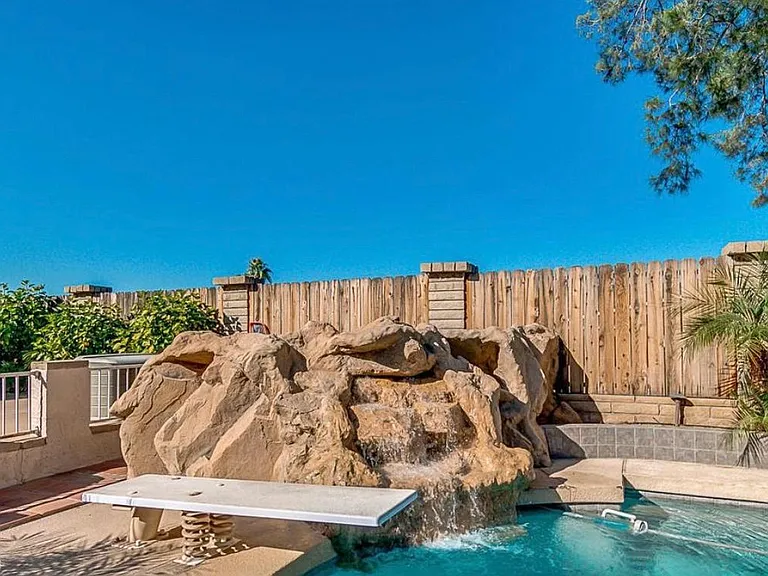 1502 W Aster Dr — Photo 22