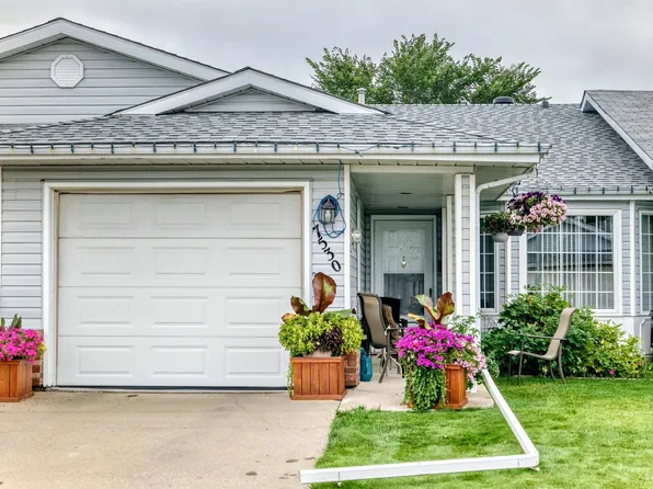 7530 137a Ave NW, Edmonton, AB T5C 3R4