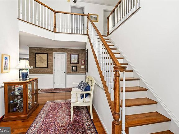 3rd image of 4 Eddy Stone Ct