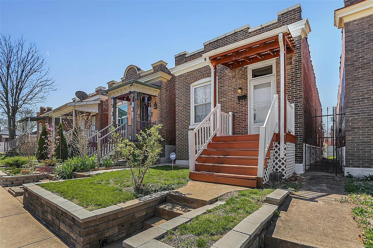 4535 Michigan Ave photo 1