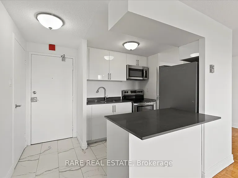 7555 Goreway Dr #258 — Photo 1
