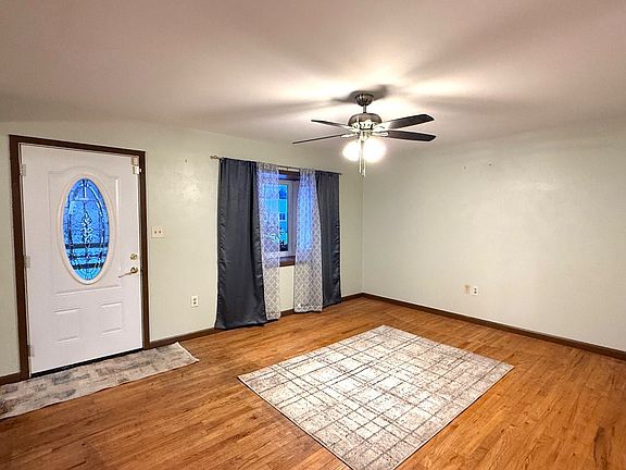 2nd image of 2125 Glendale Ave