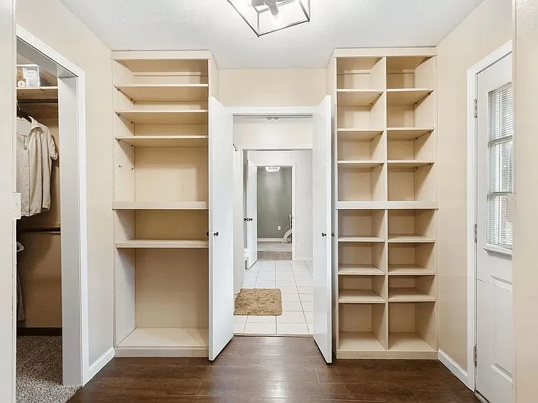 62 Sharmont Dr — Photo 20