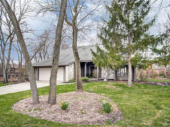 2nd image of 2801 Cricket Woods Dr