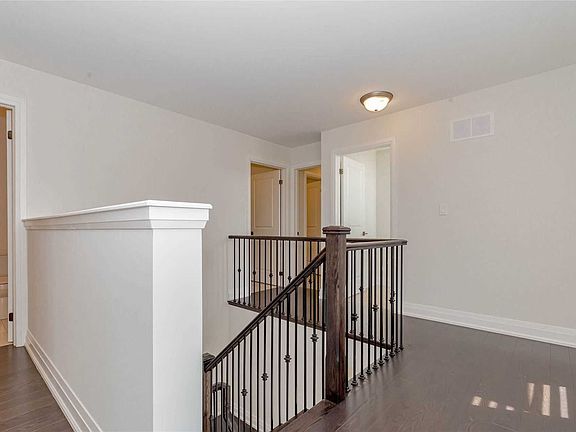 3rd image of 73 Brushwood Dr