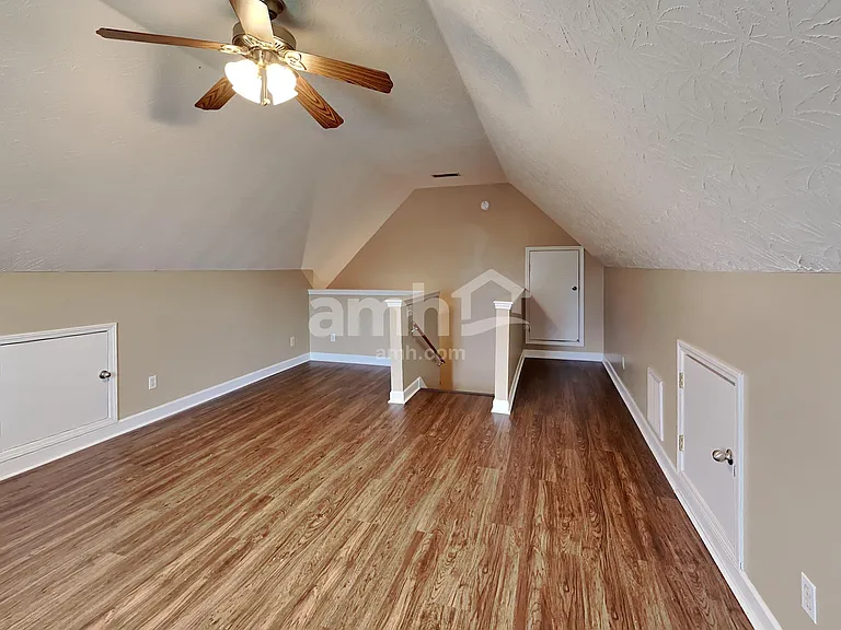 711 Riata Ct — Photo 16