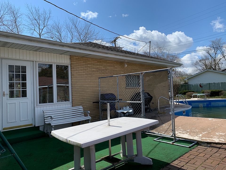 2nd image of 8046 Van Buren Ave