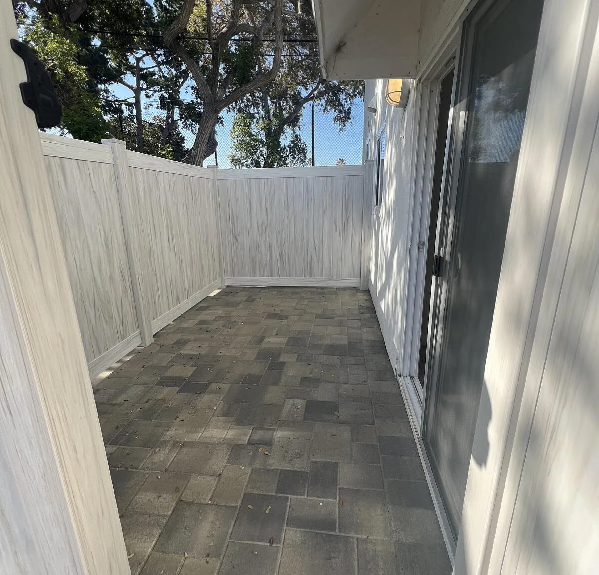 1 bed, 1.0 bath, $2,050 — Photo 2