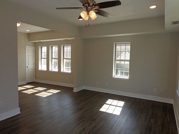 2nd image of 1400 Hampton Blvd #2B