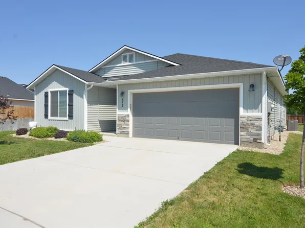 832 SW Levant Way, Mountain Home, ID 83647
