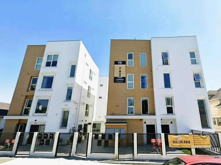 1712 W Jefferson Blvd — Photo 8
