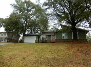108 Oakland Dr, Enterprise, AL 36330