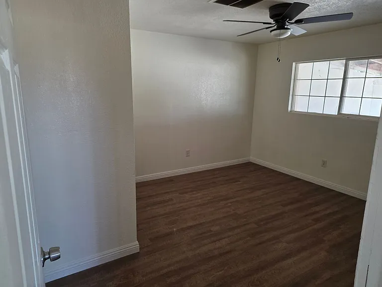 9217 Beech Ave #C — Photo 15
