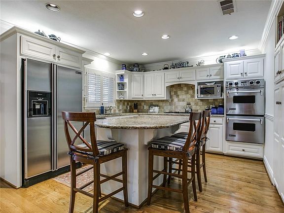 4th image of 5818 Waggoner Dr