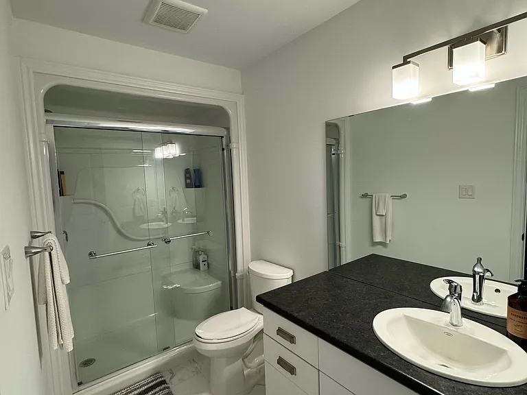 1752 Finley Cres — Photo 14