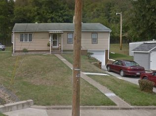 1927 Chester Ave, Wellsville, OH