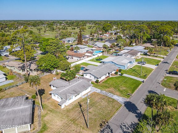 4th image of 6 Fairway Cir