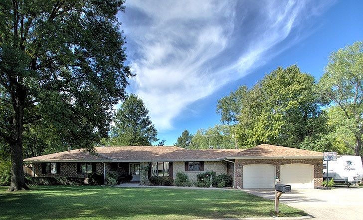 1st image of 1831 N Circle Dr
