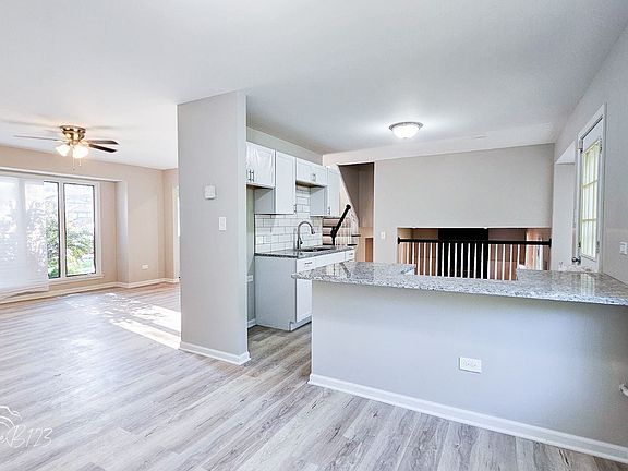 5th image of 22533 Imperial Dr
