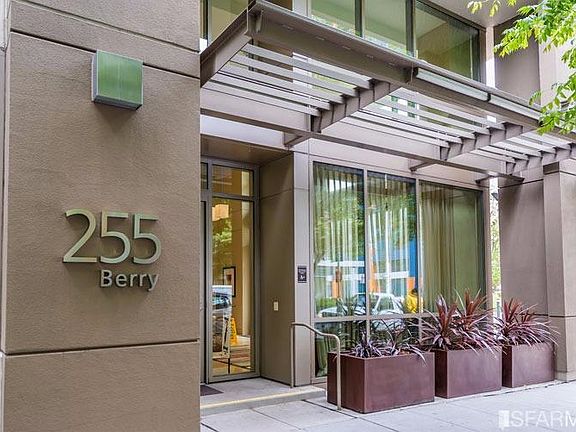 2nd image of 255 Berry St APT 516