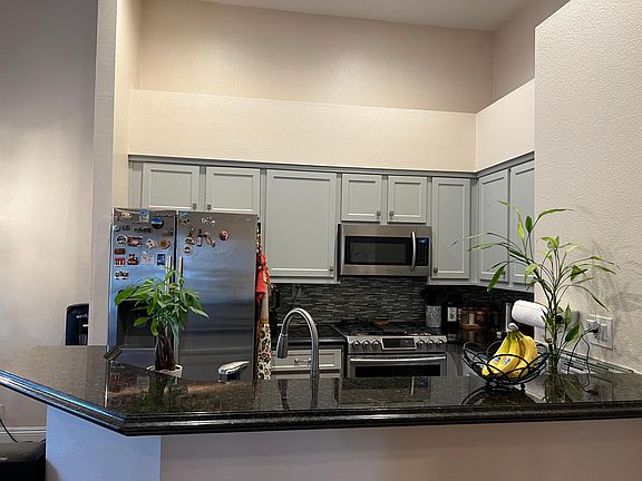 4th image of 26541 Las Palmas