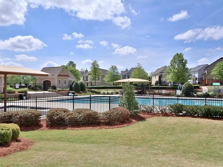 501 Grove Field Ct — Photo 18