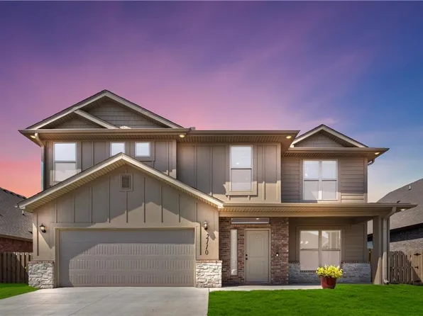 2110 Periwinkle Pl, Centerton, AR 72719