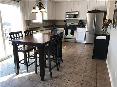 4th image of 5498 Danbury Cir