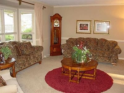 4th image of 5499 Kenwood Cir