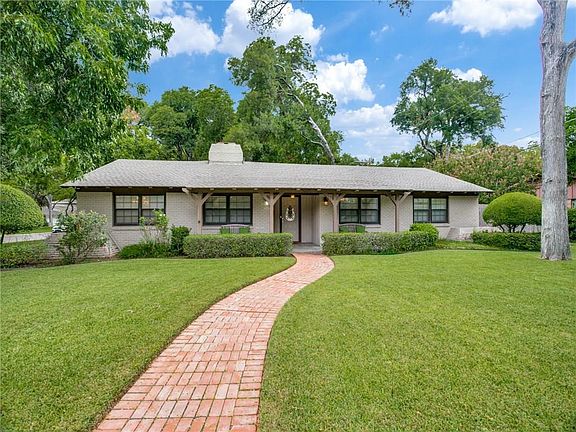 2nd image of 4004 Bellaire Dr S